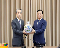 Bí thư Thành uỷ Đinh Tiến Dũng tiếp Đại sứ đặc mệnh toàn quyền nước Cộng hòa nhân dân Trung Hoa tại Việt Nam
